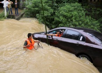 SEL FELAKETLERİNDE MAĞDUR OLAN VATANDAŞLARIMIZA GEÇMİŞ OLSUN DİLEKLERİMİZLE