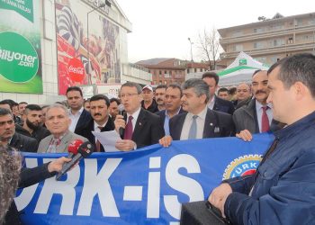Bursa 1 No’lu Şube – Türk-İş Bursa 8.Bölgenin Kiralık İşçilik ile İlgili Yaptığı Basın Açıklaması 09/03/2016