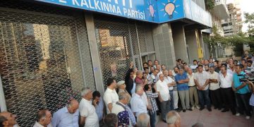 Diyarbakır 2 No’lu Şube – AKP İl Başkanlığı Önünde Kitlesel Basın Açıklaması