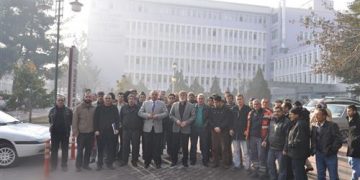 KONYA 1 NO’LU ŞUBE – KADRO BEKLEYEN TAŞERON İŞÇİLERİNİN VİZİTE EYLEMİ