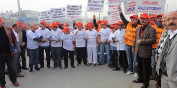 MERSİN 1 NO’LU ŞUBE – KADRO BEKLEYEN TAŞERON İŞÇİLERİNİN EYLEMLERİ
