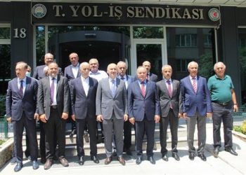 Ulaştırma Bakanı Adil KARAİSMAİLOĞLU Sendikamızı Ziyaret Etti