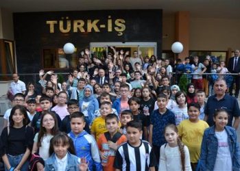 Genel Başkanımız Ramazan AĞAR Soma’lı Öğrencilerle TÜRK-İŞ’te Bir Araya Geldi