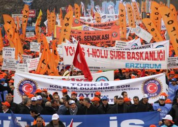 “KÖLELİK DÜZENİNE SON” MİTİNGİNDEN KARELER