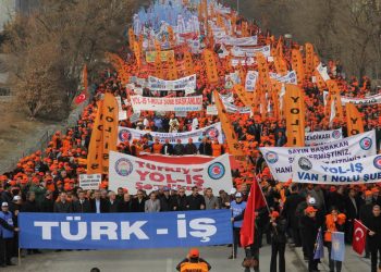 “KÖLELİK DÜZENİNE SON” MİTİNGİNDEN KARELER