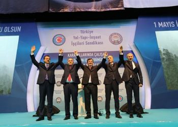 KARAYOLLARINDA ÇALIŞAN TAŞERON İŞÇİLERİNİN KADRO TOPLANTISI (Video ve Resimler)