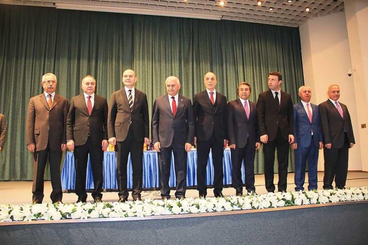 KARAYOLLARINDA ÇALIŞAN 3500 TAŞERON İŞÇİSİ İÇİN PROTOKOL İMZALANDI