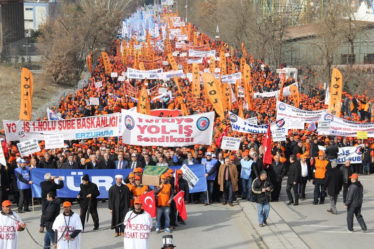 EKMEK, BARIŞ, ÖZGÜRLÜK VE DEMOKRASİ İÇİN 1 MAYIS’TA ALANLARDAYIZ !!!