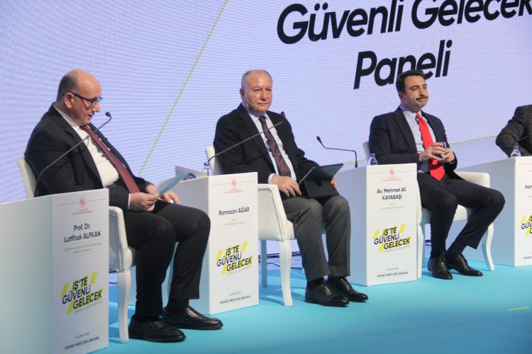 GENEL BAŞKANIMIZ RAMAZAN AĞAR “İŞ’TE GÜVENLİ GELECEK” PANELİNE KATILDI