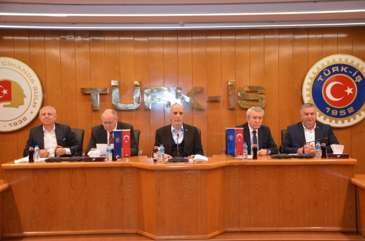TÜRK-İŞ BAŞKANLAR KURULU TOPLANDI