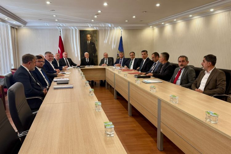 KAMU SÖZLEŞMELERİ MÜZAKERESİ TÜHİS’DE YAPILDI