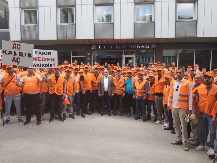 KAMU TOPLU İŞ SÖZLEŞMELERİ İÇİN MEYDANLARDAYIZ